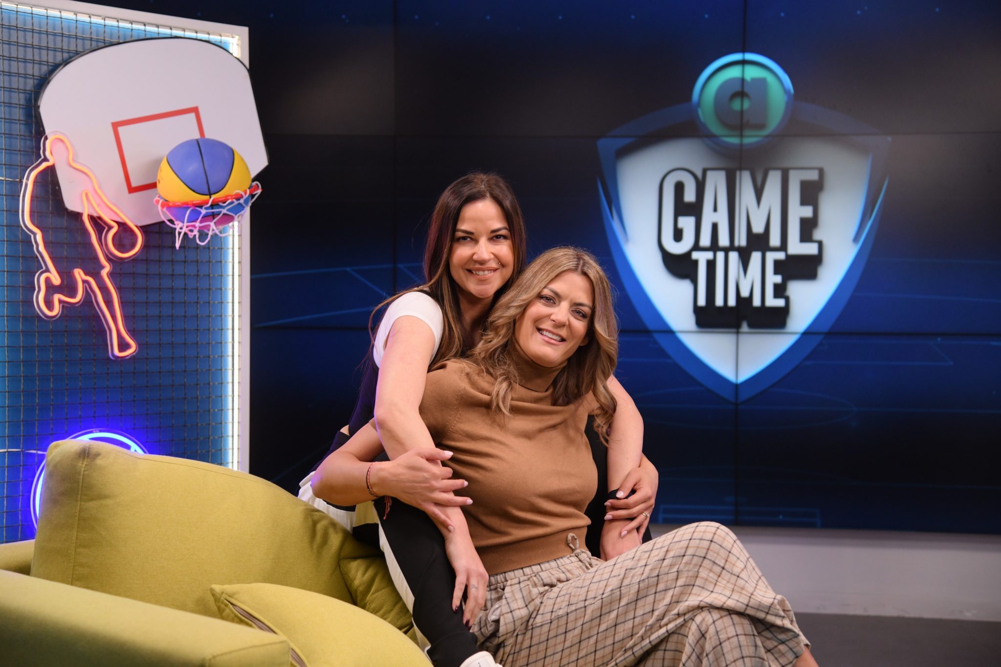 Η Χρύσπα κάνει show στο Allwyn Game Time με μπαγλαμά και νότες