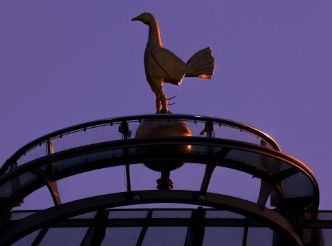 Χαμός με τα σχόλια του σκάουτερ της Τότεναμ που είναι οπαδός… της Άρσεναλ