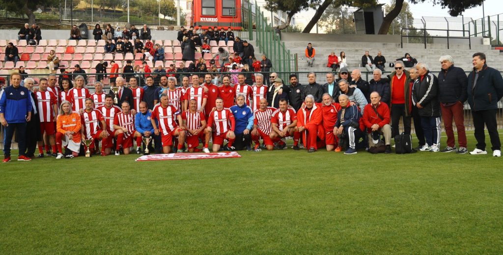 Ολυμπιακός και Κερατσίνι τίμησαν τη μνήμη του Μιλτιάδη Μαρινάκη (pic, vid)