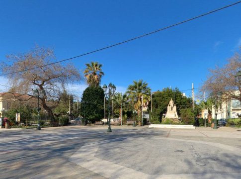 Ελευσίνα: Γιόρτασαν την επέτειο της 25ης Μαρτίου με χουντικό ύμνο – «Απαράδεκτο γεγονός» και «αποτροπιασμός»