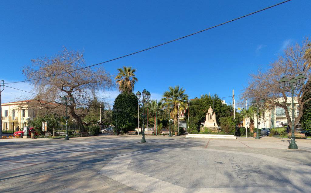 Ελευσίνα: Γιόρτασαν την επέτειο της 25ης Μαρτίου με χουντικό ύμνο – «Απαράδεκτο γεγονός» και «αποτροπιασμός»