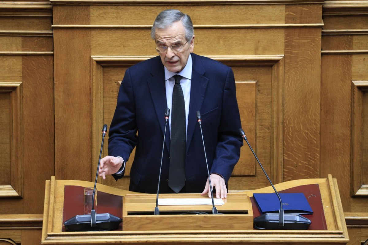 «Σφυροκόπημα» Σαμαρά σε Μητσοτάκη: Το δόγμα του ρηχού και όπου φυσάει ο άνεμος στην εξωτερική πολιτική