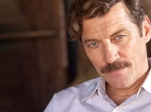 Γιάννης Στάνκογλου: Βουτιά στα παγωμένα νερά του Βοϊδομάτη – Το βίντεο που έγινε viral