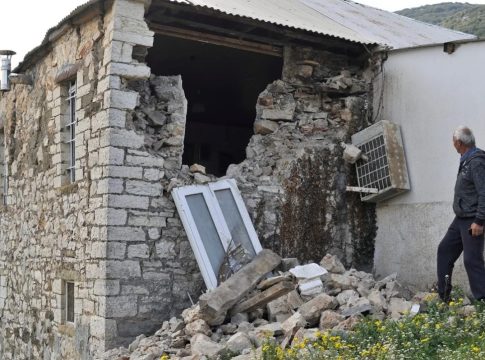 Συνεχίζονται οι αυτοψίες σε Θεσπρωτία και Ιωάννινα μετά τον σεισμό της 8ης Μαρτίου – Στο «κόκκινο» 74 κατοικίες