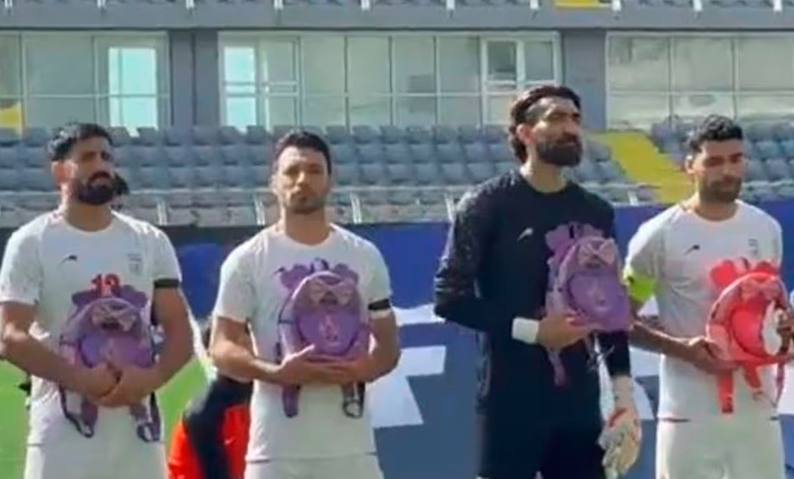 Με σχολικές τσάντες στα χέρια οι Ιρανοί – Σκόραρε ο Ταρέμι (vids)