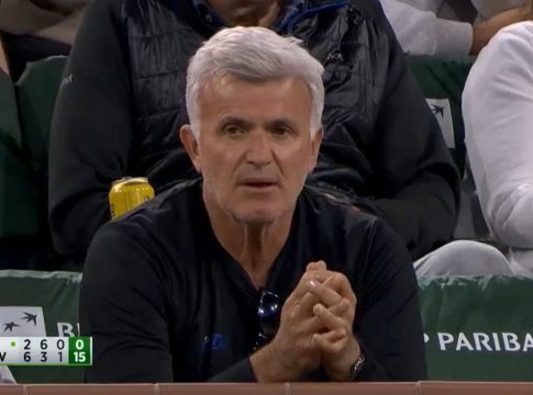 Ο Απόστολος Τσιτσιπάς και η ένταση με τον διαιτητή: «Δεν ξέρεις τη δουλειά σου, αύριο θα σε αναφέρω»