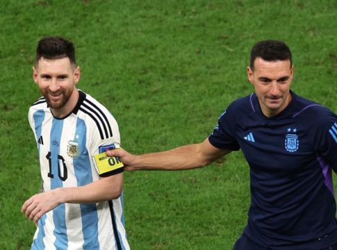 Σκαλόνι: «Δεν τολμώ να πω ότι θα είναι το τελευταίο Μουντιάλ του Μέσι-Αν έρθει, να το απολαύσει»