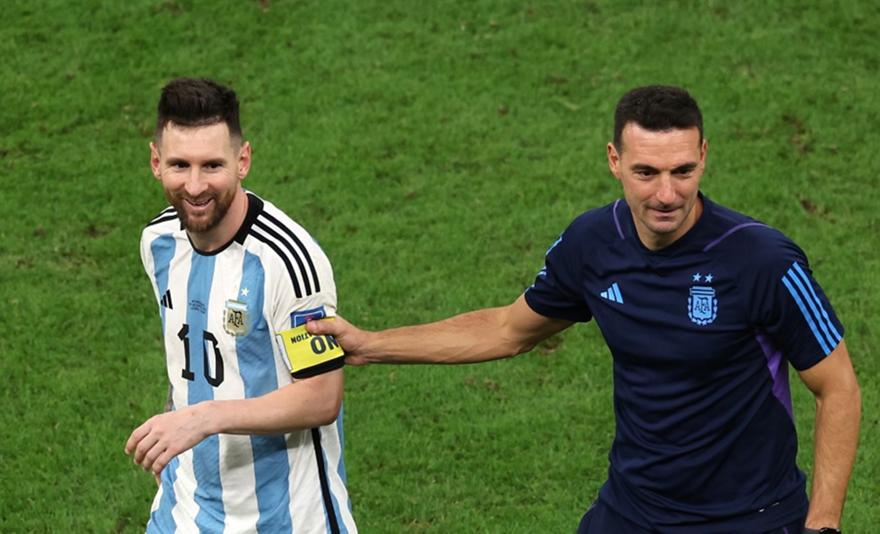 Σκαλόνι: «Δεν τολμώ να πω ότι θα είναι το τελευταίο Μουντιάλ του Μέσι-Αν έρθει, να το απολαύσει»