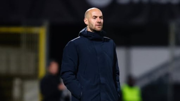 Απολύθηκε ο προπονητής της Τσέλιε μετά τη «βαριά» ήττα από την ΑΕΚ – Με νέο τεχνικό στη ρεβάνς