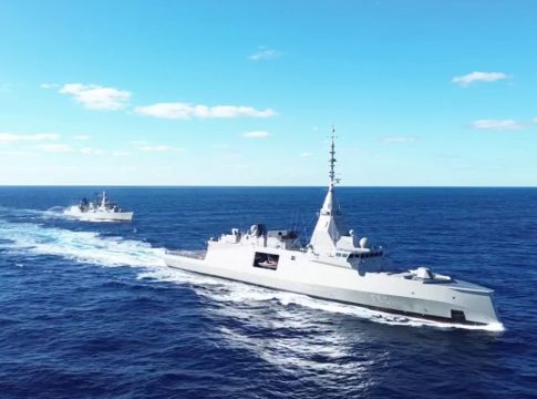 Η Ελλάδα στέλνει δύο φρεγάτες και ένα ζεύγος F16 στην Κύπρο