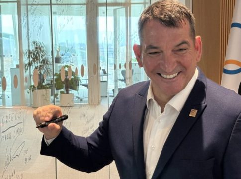 Μία ακόμη τιμή για τον Πύρρο Δήμα: Υπέγραψε στον Τοίχο των Ολυμπιονικών στη Λωζάνη