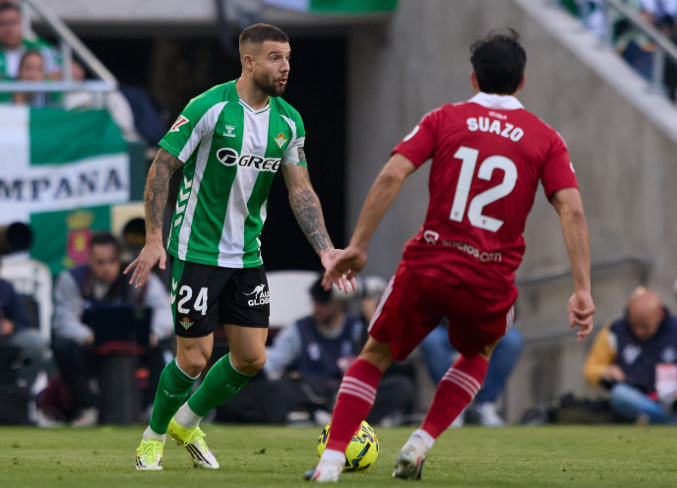 Μπέτις – Σεβίλλη 2-2: Επέστρεψε η ομάδα του Αλμέιδα και «έκλεψε» τον βαθμό