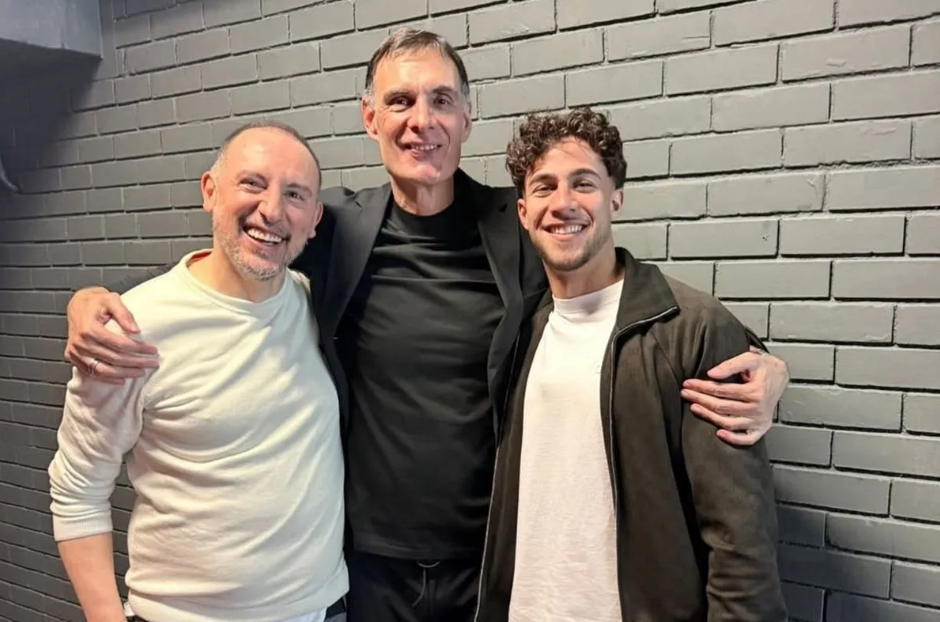 Το post του Ολυμπιακού με Μπαρτζώκα και Κωστούλα: «Οι δεσμοί με τον Θρύλο δεν σβήνουν ποτέ»