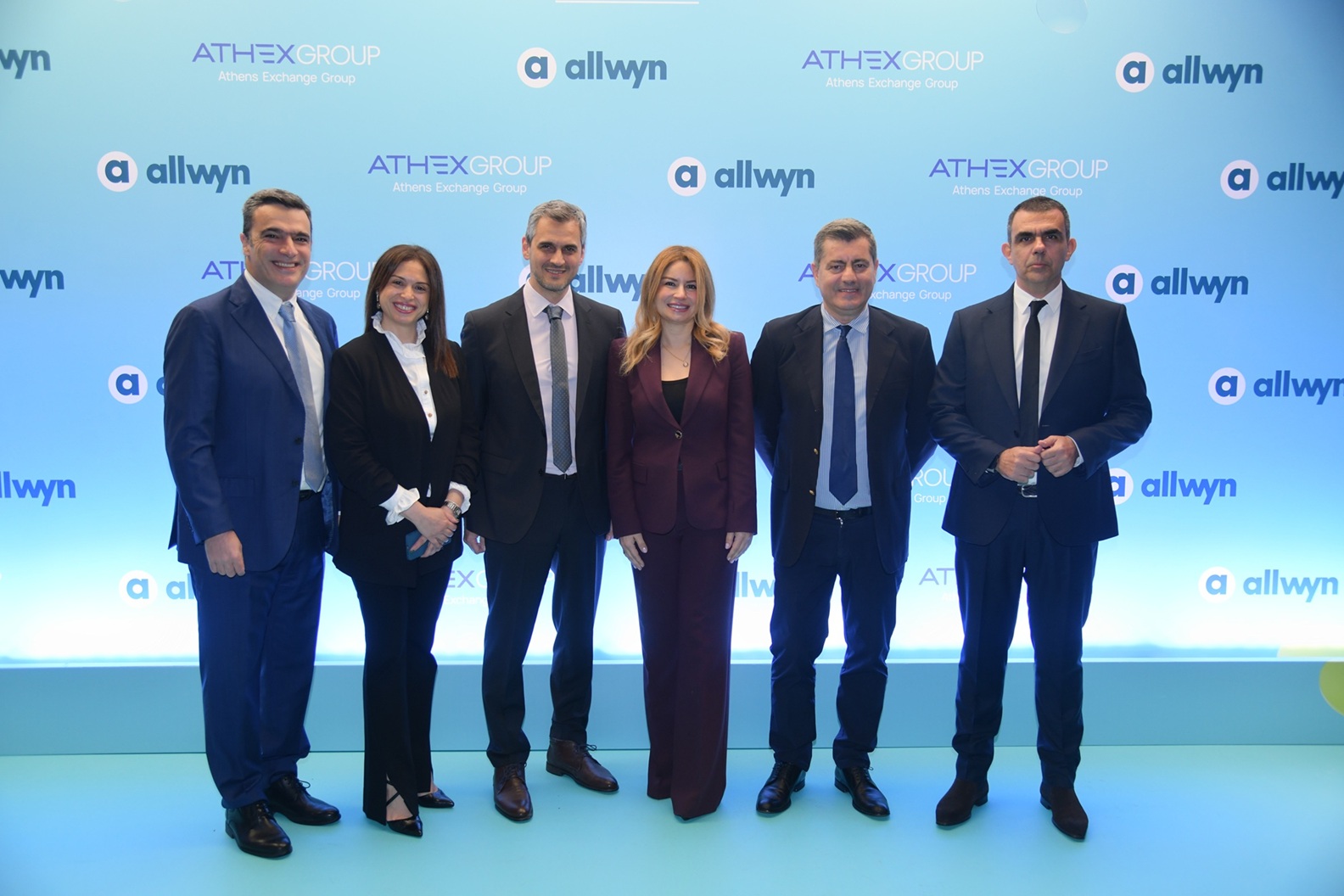 Η Allwyn σηματοδοτεί τη διαπραγμάτευση των μετοχών της στο Χρηματιστήριο Αθηνών με την τελετή έναρξης της συνεδρίασης