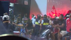 Σοκ στο Περού: Ένας νεκρός και τουλάχιστον 60 τραυματίες σε συγκέντρωση οπαδών της Αλιάντζα Λίμα (vids)