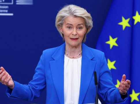 Φον ντερ Λάιεν: Η Κομισιόν θα προτείνει προσωρινά μέτρα για την αύξηση των τιμών ενέργειας στις 22 Απριλίου