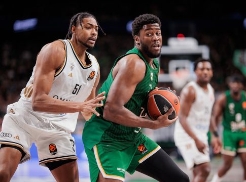 Άναψε… φωτιές το πανό των φίλων της Ζαλγκίρις: Η καυστική απάντηση της Ντουμπάι (pics)