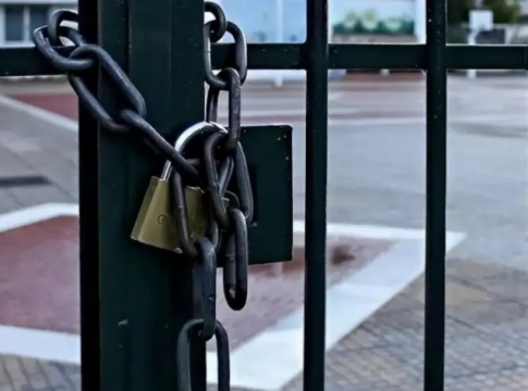 Απόφαση για κλειστά σχολεία και αύριο 2/4