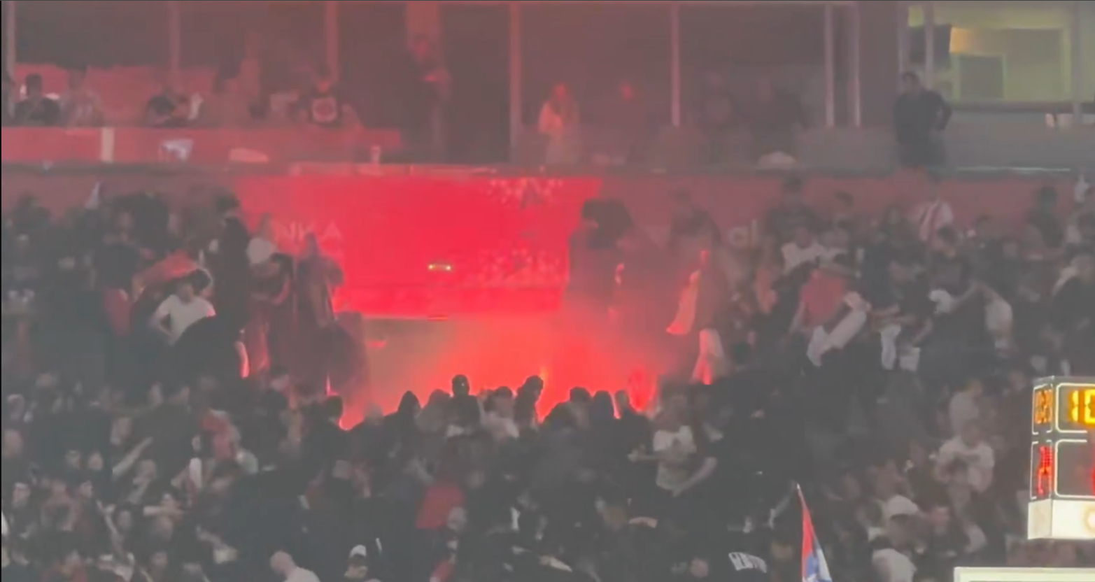 Έτσι ξεκίνησαν τα επεισόδια στο Βελιγράδι – Θέσεις μάχης από τους οπαδούς (vid)