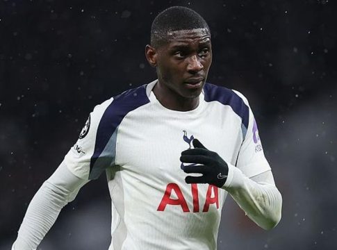 «Στα ραντάρ της Λίβερπουλ και της Γιουβέντους ο Κόλο Μουανί»