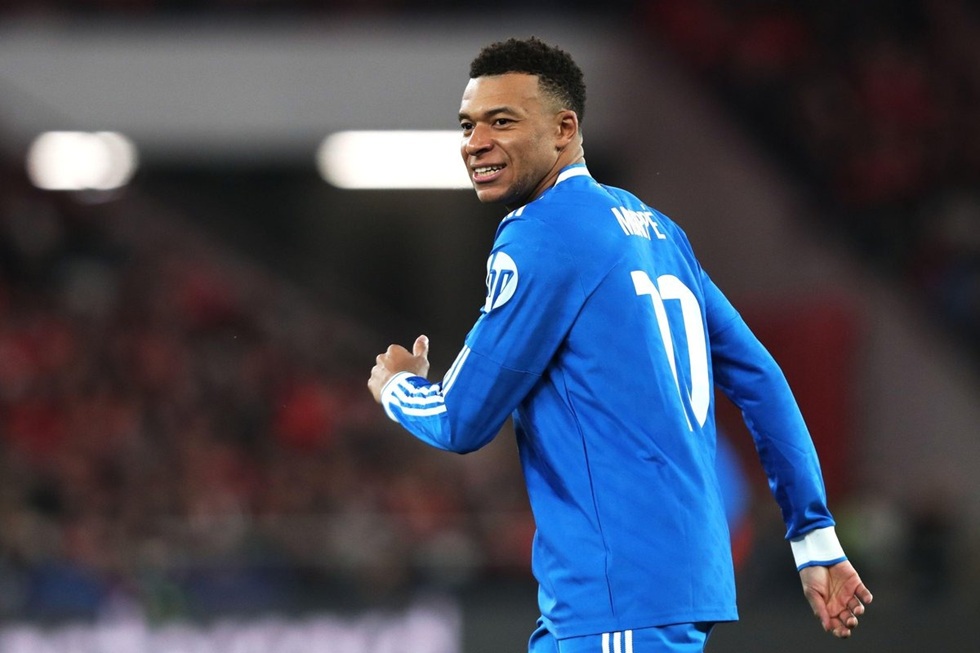 Τέλος η σεζόν για τον Εμπαπέ – Στόχος να προλάβει το Μουντιάλ