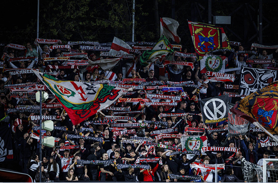 Ουρές στα εκδοτήρια από τους φίλους της Ράγιο Βαγεκάνο ενόψει της ρεβάνς στη Νέα Φιλαδέλφεια