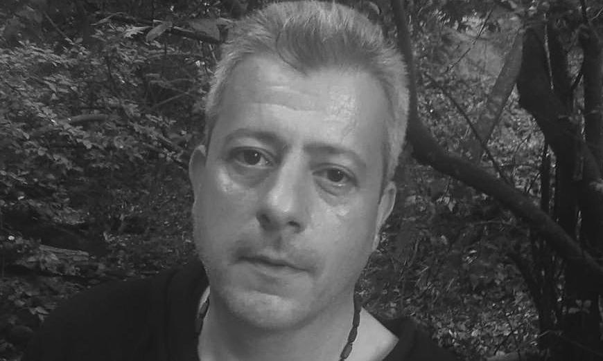 Πέθανε σε ηλικία 56 ετών ο δημοσιογράφος Νίκος Παπαδάκος