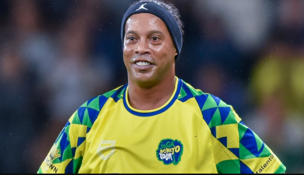 Συνεχίζουν να… μαγεύουν Ροναλντίνιο και Αντριάνο (vid)