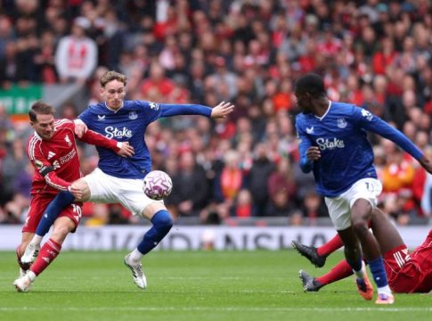 Το «Χιλ Ντίκινσον» καλωσορίζει το ντέρμπι του Μέρσεϊσαϊντ, με τις Έβερτον και Λίβερπουλ να νιώθουν… déjà vu από το 2021!