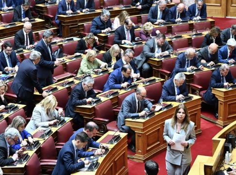 Αίρεται η ασυλία των 13 του ΟΠΕΚΕΠΕ