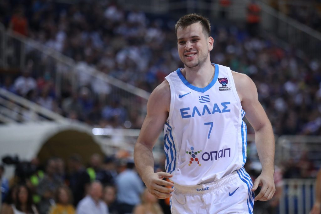 Συνεχίζει σε ομάδα έκπληξη ο Αγραβάνης