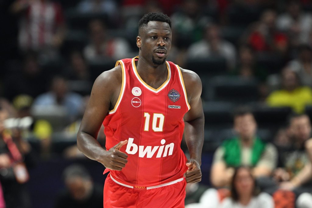 Με Μουστάφα Φαλ στη Λιόν ο Ολυμπιακός – Ποιοι έμειναν εκτός