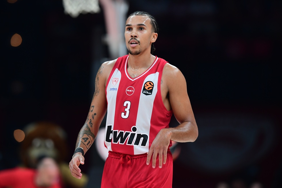 Χωρίς Γουόρντ ο Ολυμπιακός – Οι 12άδες του ματς με τον Άρη