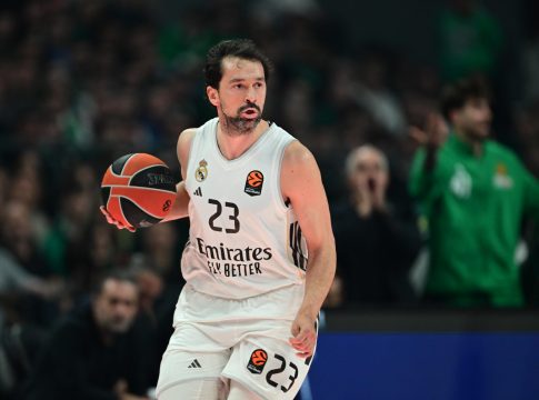 Γιουλ: «Ο Ολυμπιακός είναι άμεσος αντίπαλός μας – Να προσέξουμε τους ταλαντούχους παίκτες που μπορούν να κρίνουν το ματς»