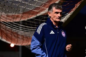 Ο Μεντιλίμπαρ «κλείνει» τους παίκτες στο Ρέντη πριν το ντέρμπι με την ΑΕΚ