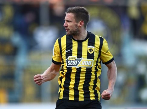 Η ενδεκάδα της ΑΕΚ για το ντέρμπι με τον ΠΑΟΚ