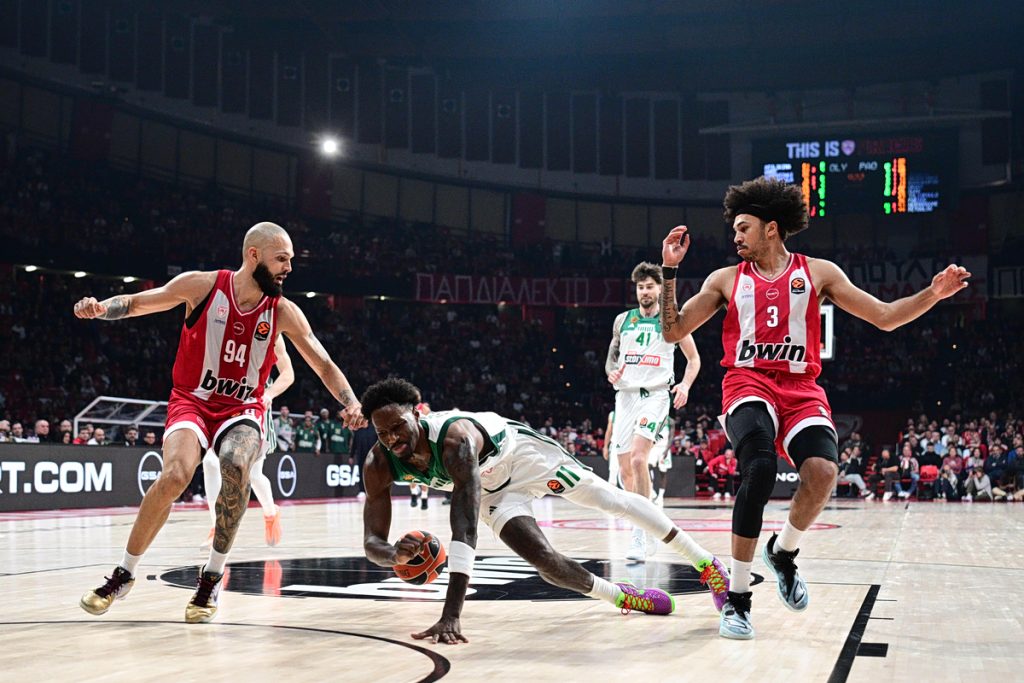 Euroleague: Ποιος από τους δύο θα ήθελε περισσότερo playoffs «αιωνίων»; (vids)