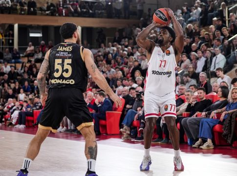 Μάικ Τζέιμς: «Με τον Ολυμπιακό θα είναι μάχη!»