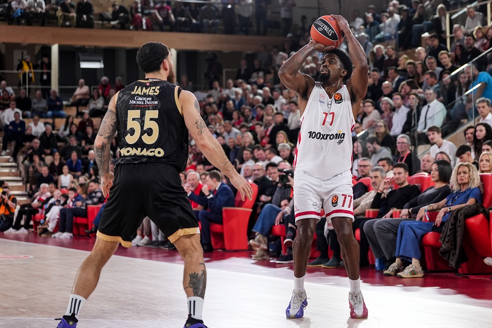 Μάικ Τζέιμς: «Με τον Ολυμπιακό θα είναι μάχη!»