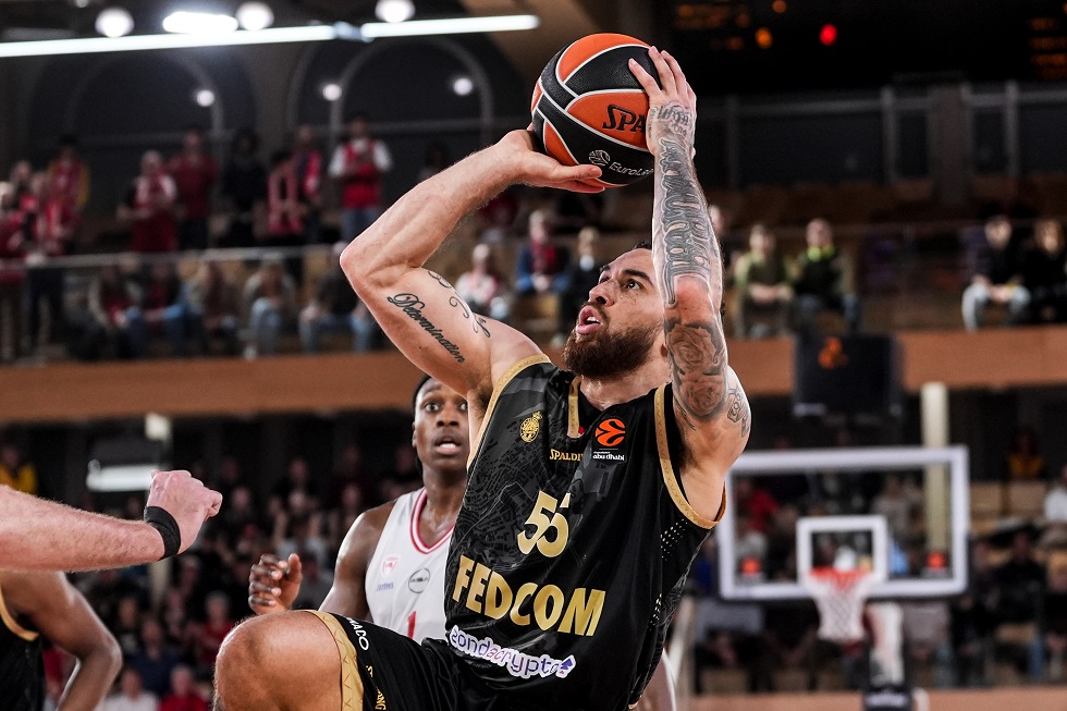 Απασφάλισε ο Μάικ Τζέιμς: «Γ@μ@ την αποκατάσταση των παικτών στη Euroleague – Μικρή ομάδα η Ζαλγκίρις»