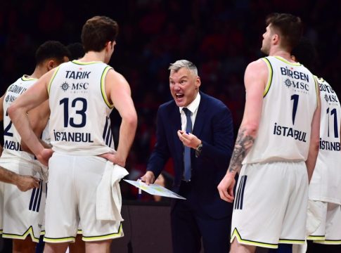 Γιασικεβίτσιους: «Η Μπάγερν έμοιαζε πολύ καλύτερη ομάδα από εμάς – Να ανατρέψουμε το κλίμα»