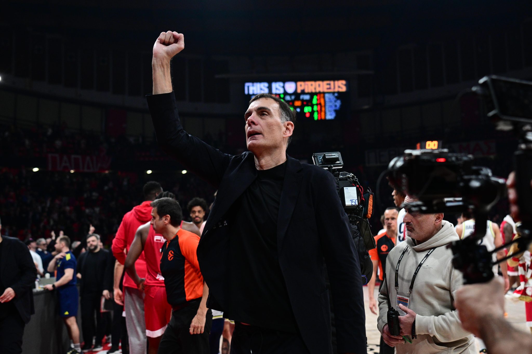 Τρέχει με 100: Ο Ολυμπιακός πετάει φωτιές και κυνηγάει ιστορικά ρεκόρ σε Ελλάδα και Ευρώπη