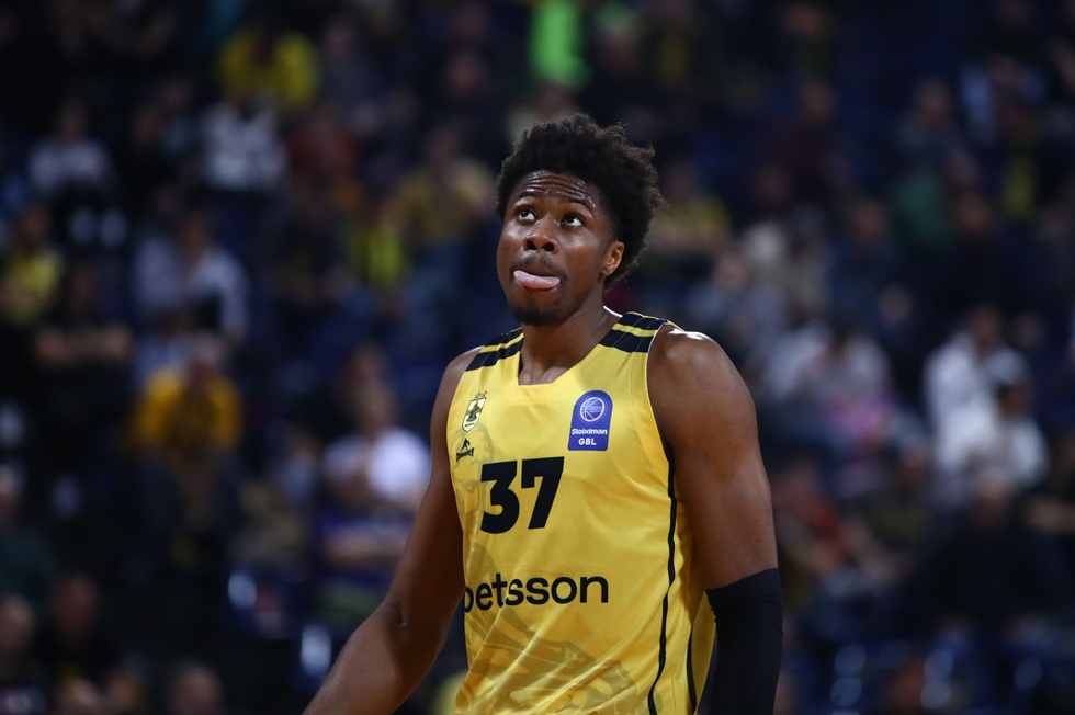 Άρης Betsson: «Τρέχει» να προλάβει το ντέρμπι με τον ΠΑΟΚ ο Αντετοκούνμπο