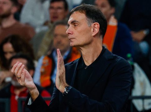 Μπαρτζώκας για την «ερυθρόλευκη πολιτεία»: «Να το ζήσω έστω και μία μέρα σαν προπονητής»