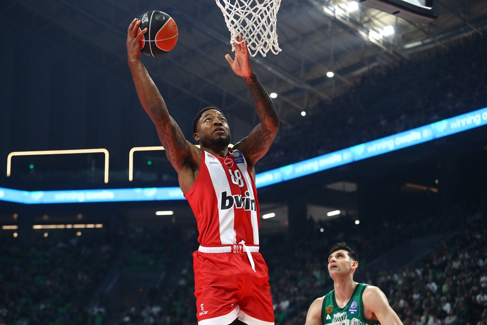 Ακατανόητη απόφαση του Αθλητικού Δικαστή – Αυτή είναι η βαριά τιμωρία στον Ταϊρίκ Τζόουνς για τη χειρονομία στο ΟΑΚΑ (pic, vid)