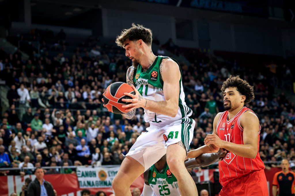 Ο Χουάντσο «έχτιζε» και ο Χέις-Ντέιβις τα… έσπασε στη Σόφια (vids)