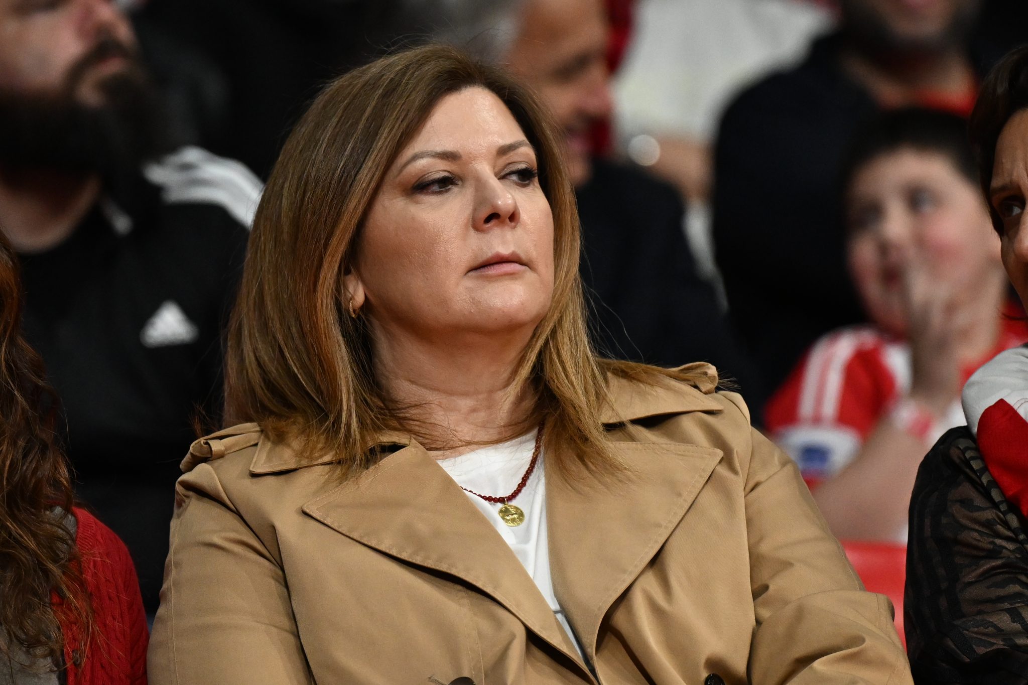 Στο ΣΕΦ η σύζυγος και η κόρη του Γιώργου Μπαρτζώκα (pics)