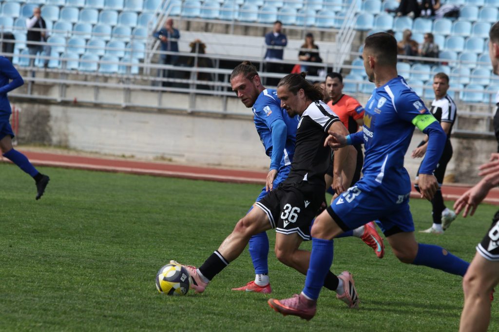 Αιχμηρή ανακοίνωση της Καβάλας για τη διαιτησία με τον ΠΑΟΚ Β’: «Όσα είδαμε ξεπερνούν κάθε όριο» (pic)