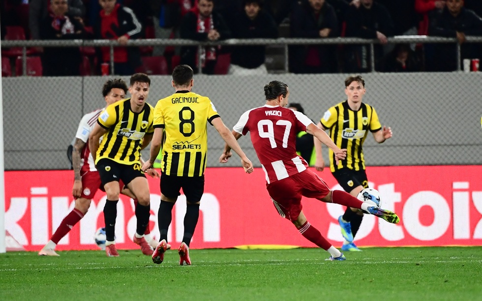 Σπάθας: «Αυτό θα μπορούσε να είχε γίνει στο γκολ του Γιαζίτσι που ακυρώθηκε» (vid)