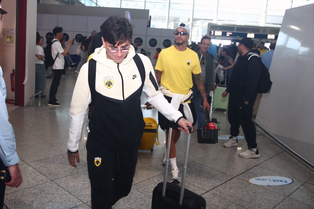 Έφτασε στη Μαδρίτη η ΑΕΚ – Το μήνυμα του πιλότου στην αποστολή